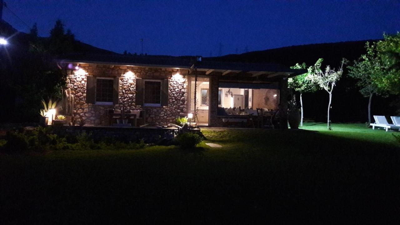 Klovino Beach House Douvia Exterior photo